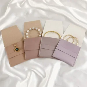 8*8cm PU Leather Envelope Pouch Jewelry Pouch Bag for Rings Bracelets and Necklaces with Custom Logo