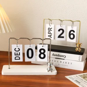 Creative Simple Cute Bear Solid Wood Calendar Decoration Living Room Desk Page Flip Design Modern Style Birthday Christmas