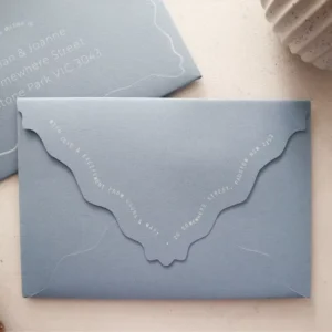 Custom Die-Cut Scalloped Matte Paper Envelopes with Wax Seal for Wedding Invitations
