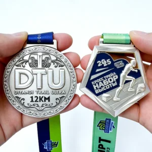 Custom Engraved Zinc Alloy 3D Gold Medal for Marathon Running with Custom Ribbon