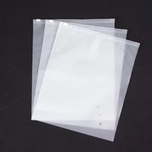 Custom Logo-Printed Frosted PE Resealable Zipper Bags for Clothing