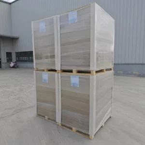 Custom Size Palletized Rigid Chipboard Sheets with Edge Protectors for Packaging