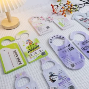 Customized Fancy Door Hanging Cards UV Coating Digital Printing Coated for Advertising Home Beauty Car License Plate Flyers
