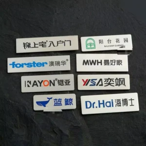 Customized UV Printed Brushed Aluminum Embossed Label, Anodized Industrial Nameplate, Permanent Adhesive, White