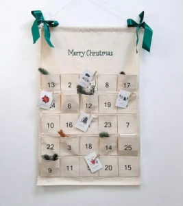 Embroidered Letter Reusable Christmas Countdown Wall Hanging Red Green Bow Knot Pendant 24 Day Advent Calendar