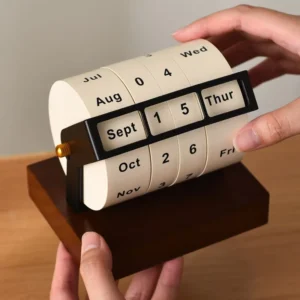 Retro Rotating Wheel Desk Calendar